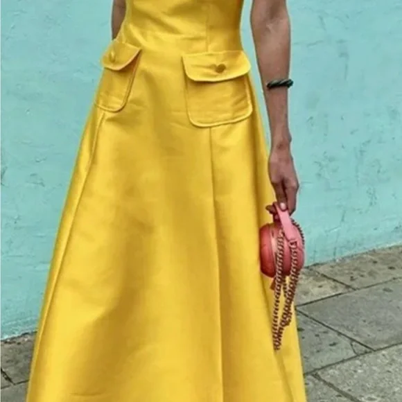 Uoozee Woman’s Yellow Shirtleeve Dress. Size XL. Machine wash.Iron with low heat - Picture 5 of 11